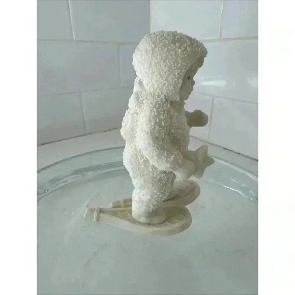 Snowbabies by Department 56 "A Special Delivery" Bisque Holiday Decor (1994) - Picture 7 of 11